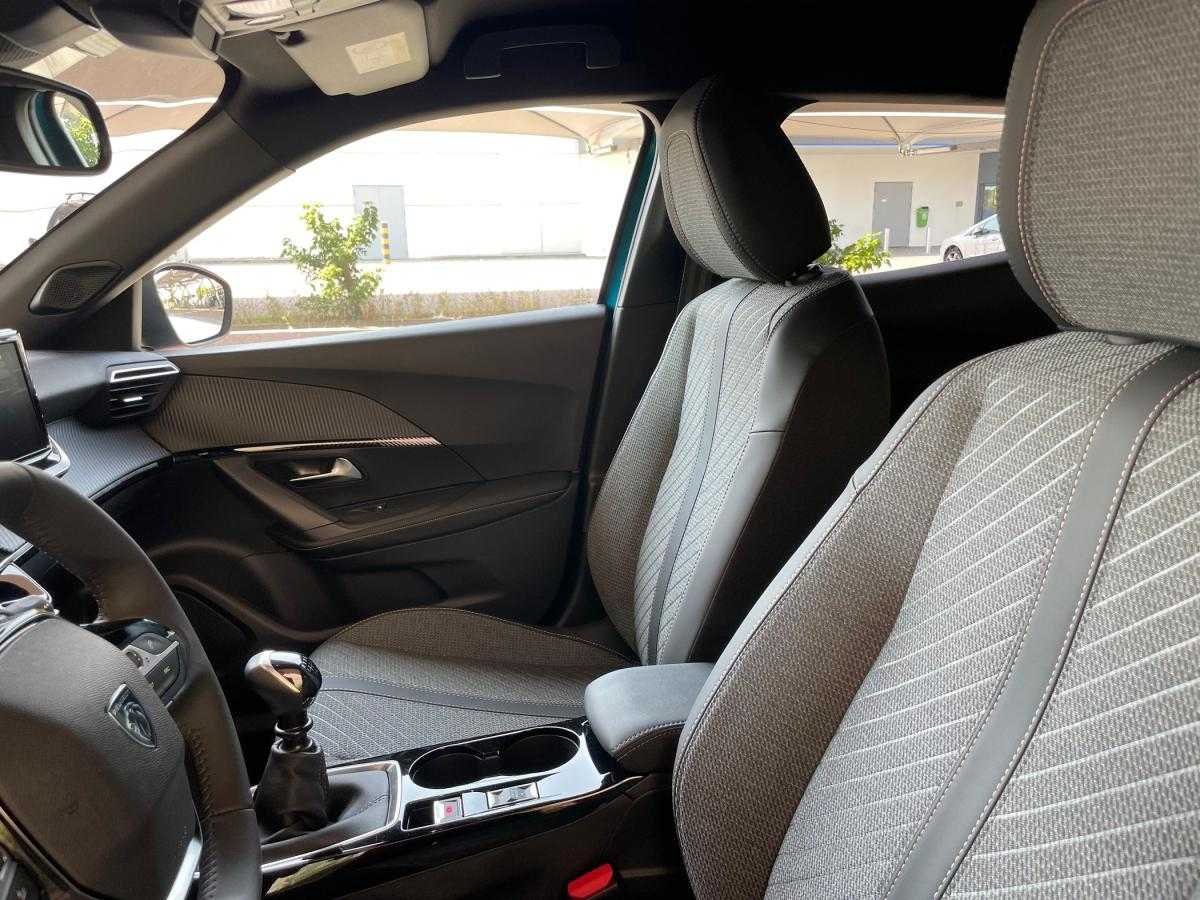 peugeot-2008-2025-gasolina-1199cc