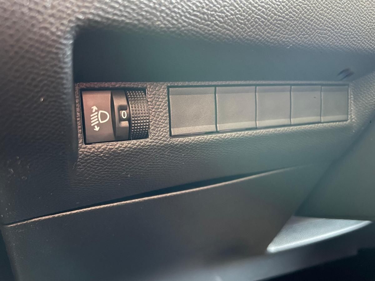 peugeot-2008-2025-gasolina-1199cc