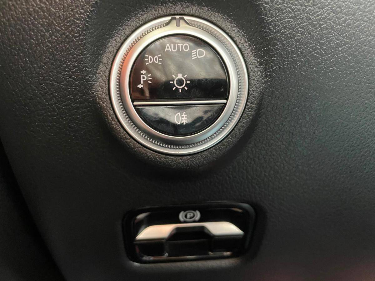 mercedes-benz-classe-c-2022-hibrido-a-gasolina-1999cc