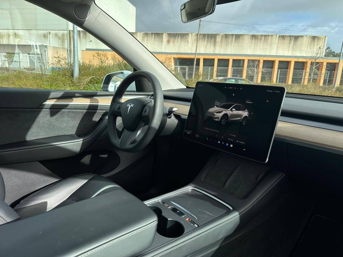 tesla-model-y-2020-eletrico-500cc