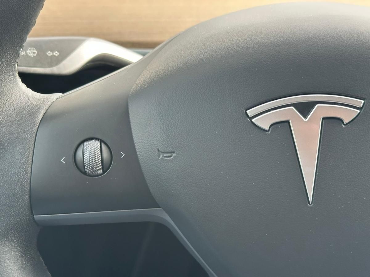 tesla-model-y-2020-eletrico-500cc