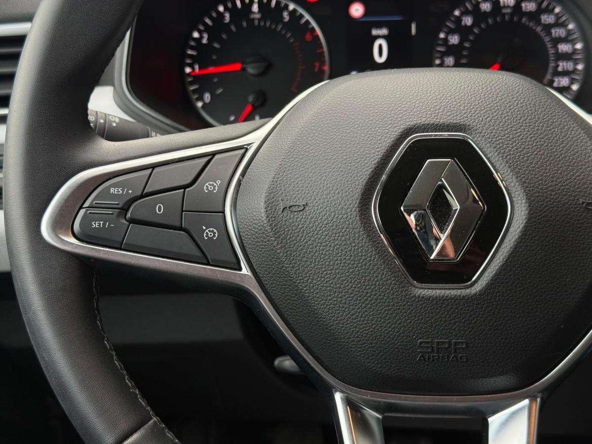 renault-clio-2023-gasolina-999cc