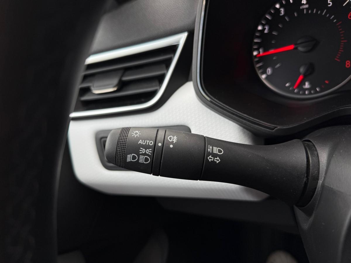 renault-clio-2023-gasolina-999cc