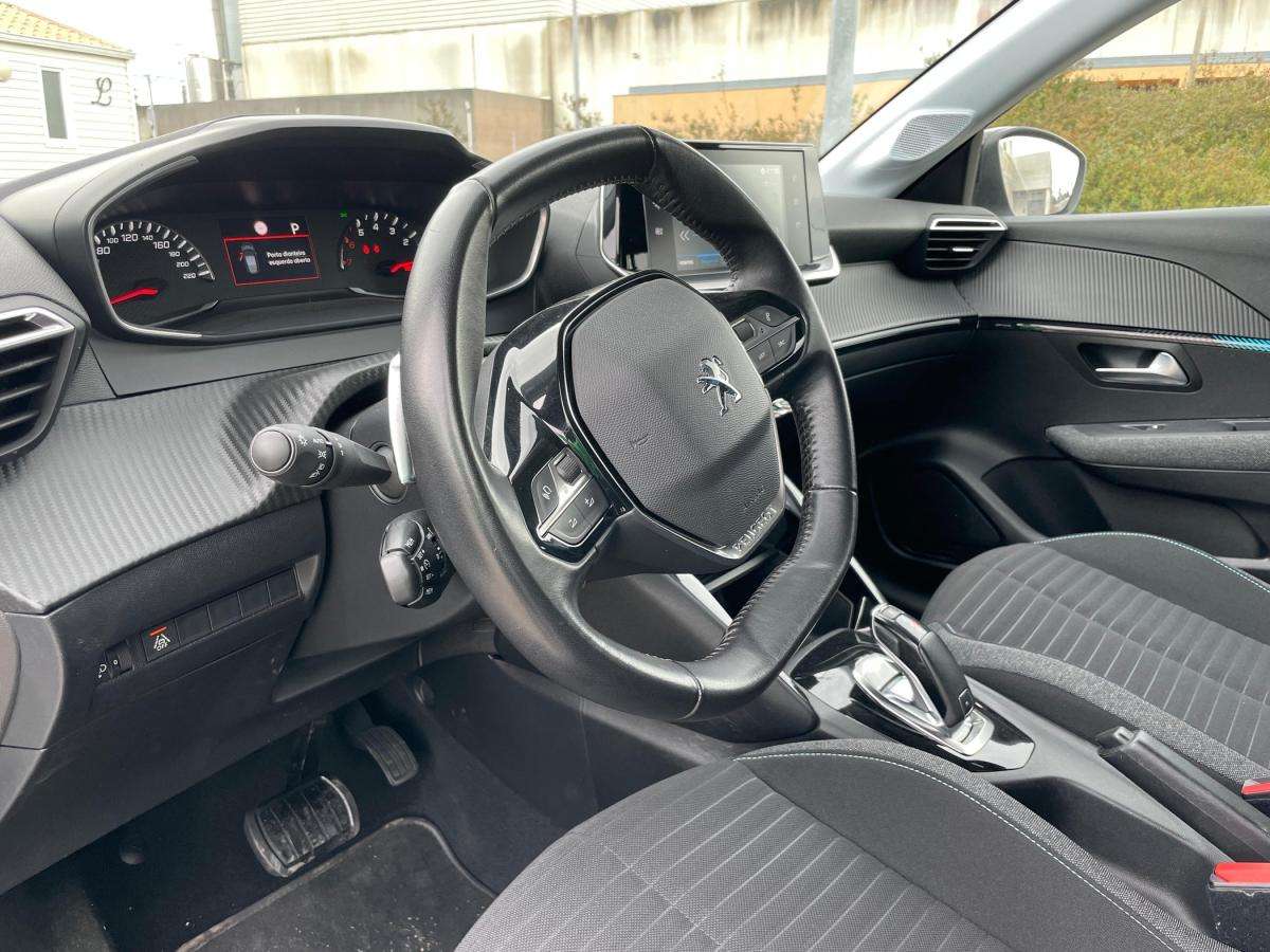 peugeot-208-2021-gasolina-1199cc
