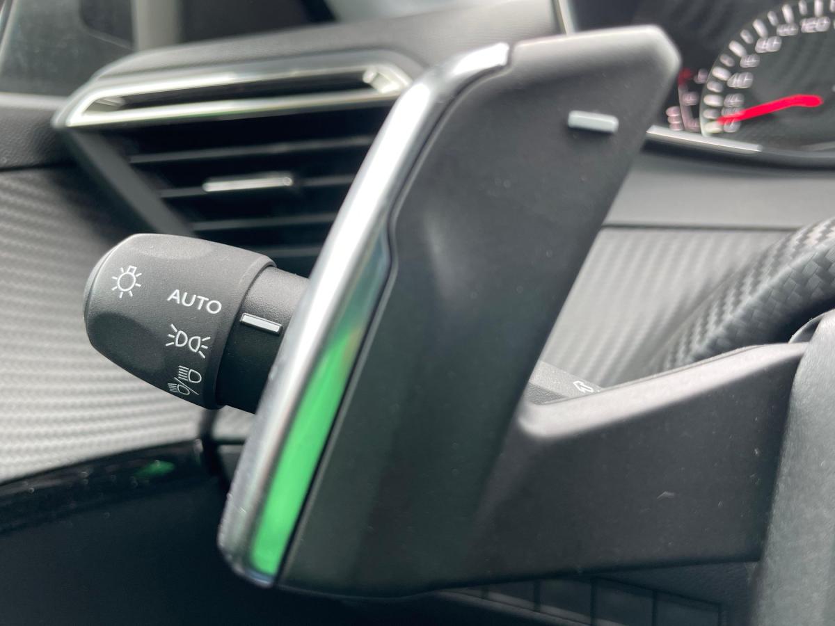 peugeot-208-2021-gasolina-1199cc