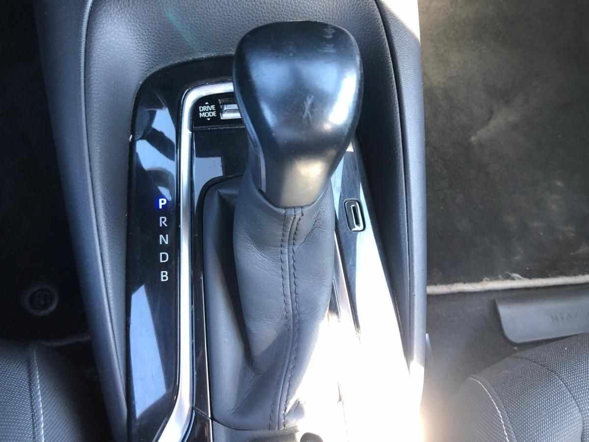 toyota-corolla-2021-hibrido-a-gasolina-1798cc