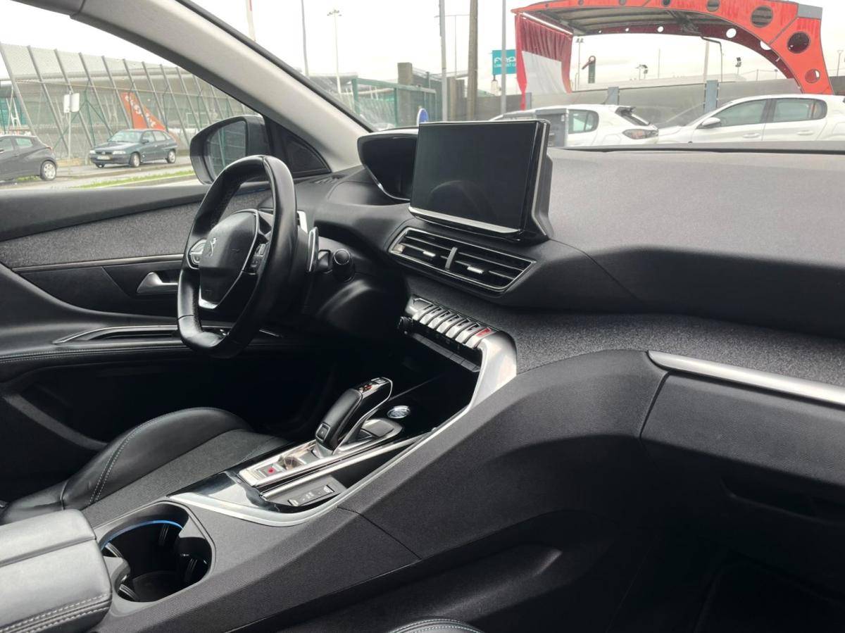 peugeot-5008-2021-diesel-1499cc