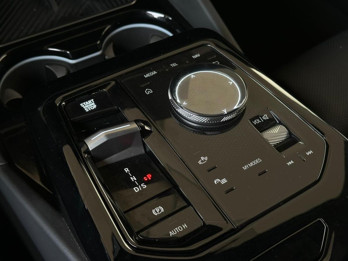 bmw-serie-5-2024-hibrido-a-gasolina-1998cc