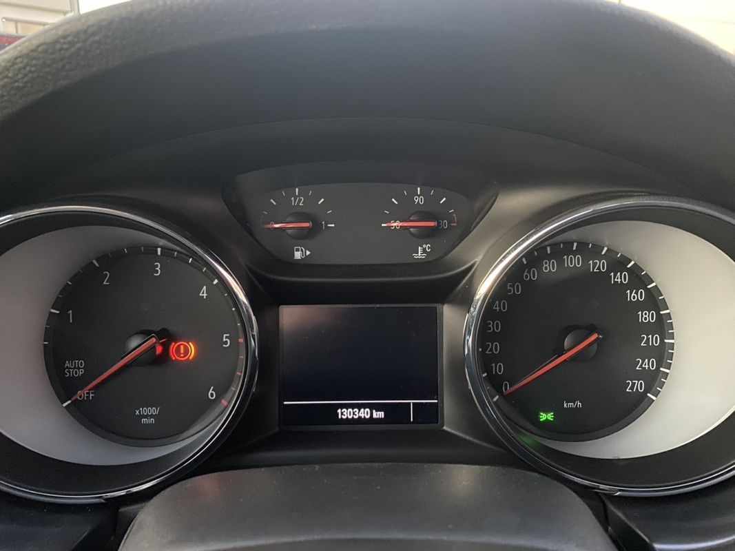 opel-astra-sport-tourer-2019-diesel-1598cc