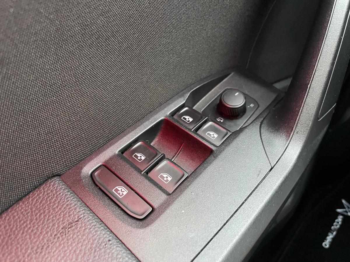seat-arona-2023-gasolina-999cc