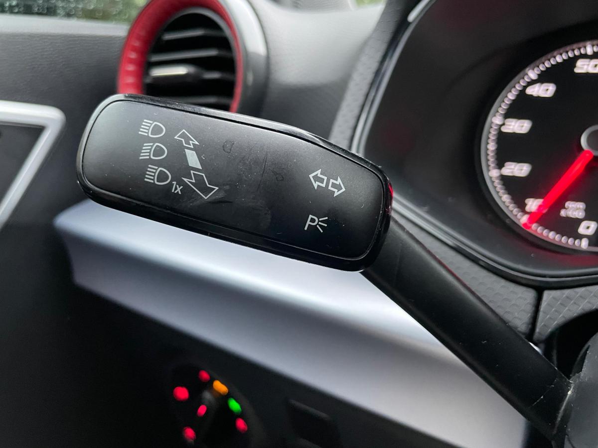 seat-arona-2023-gasolina-999cc