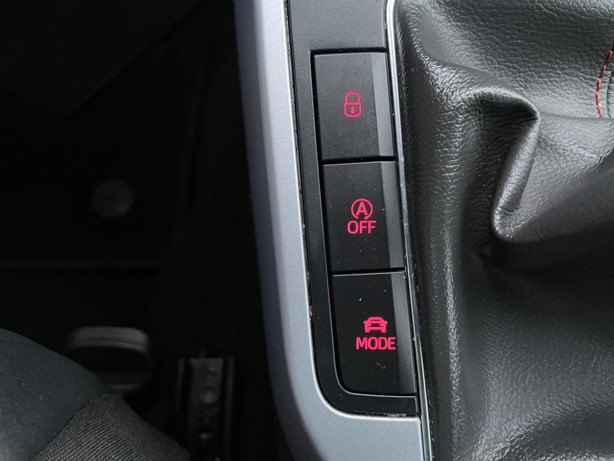 seat-arona-2023-gasolina-999cc