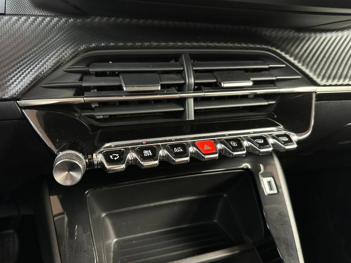 peugeot-208-2022-gasolina-1199cc