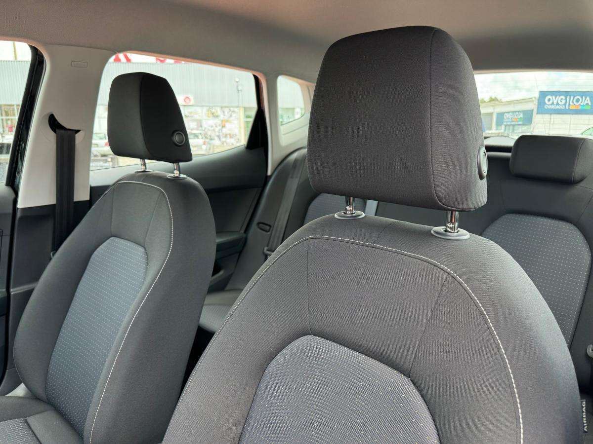 seat-arona-2023-gasolina-999cc