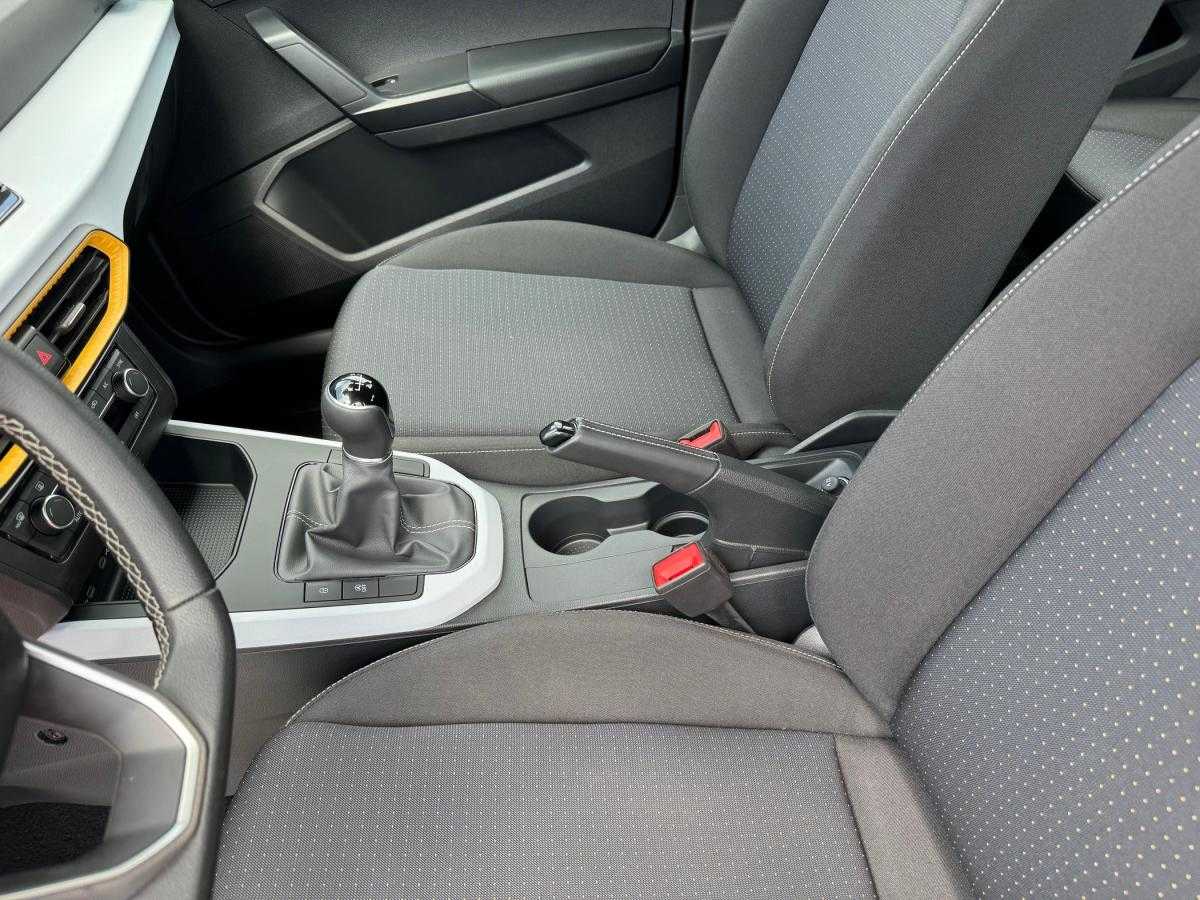 seat-arona-2023-gasolina-999cc