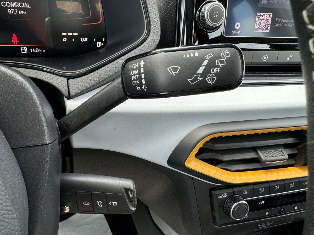 seat-arona-2023-gasolina-999cc