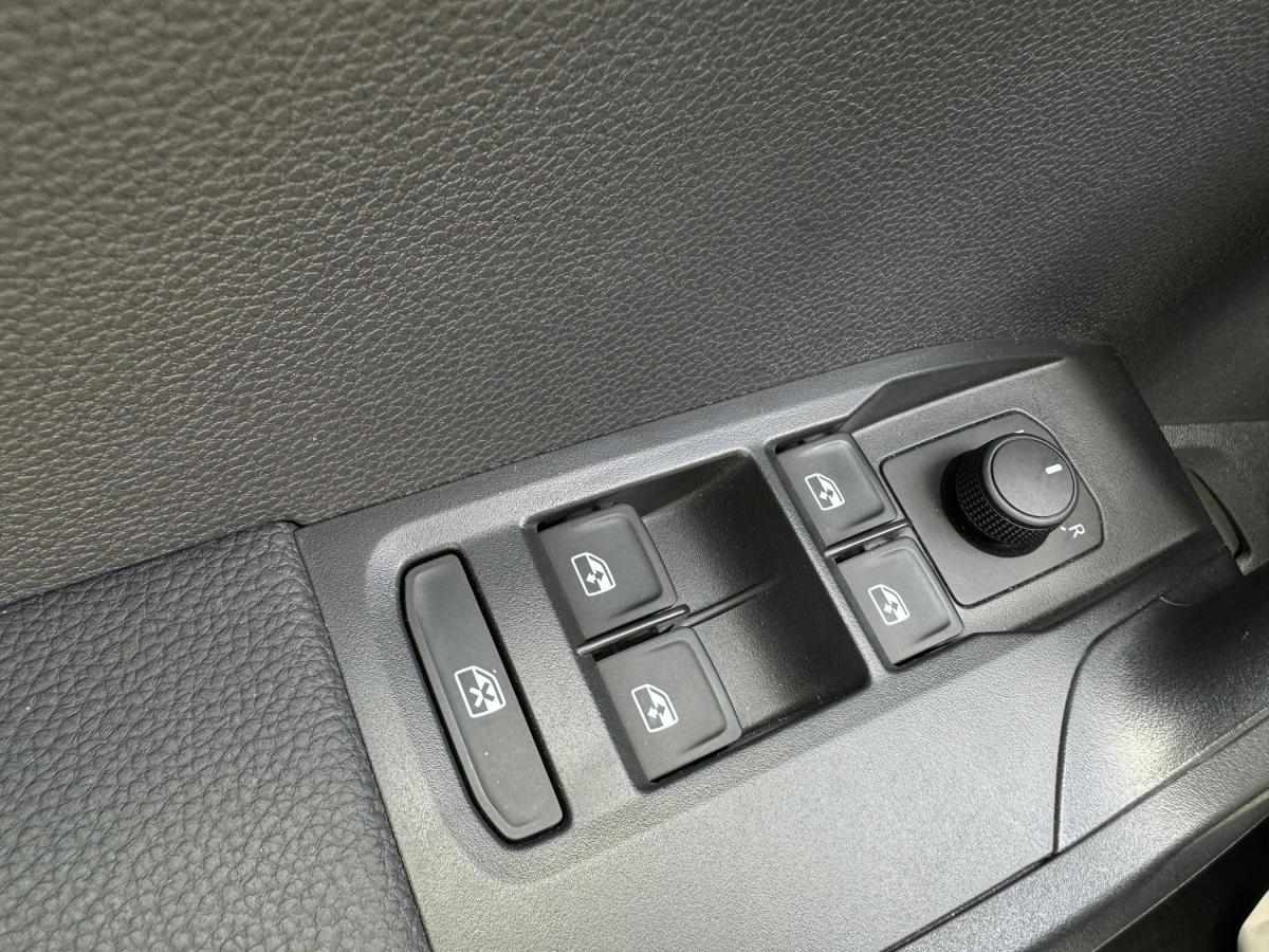 seat-arona-2023-gasolina-999cc