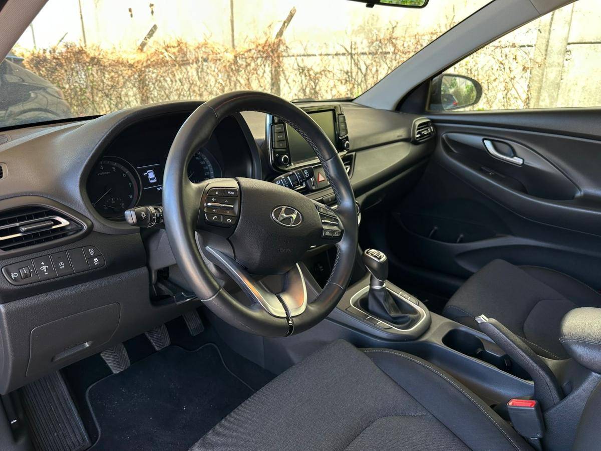 hyundai-i30-sw-2021-gasolina-998cc