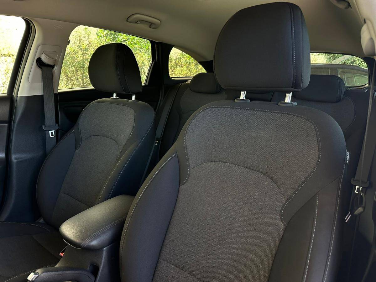 hyundai-i30-sw-2021-gasolina-998cc