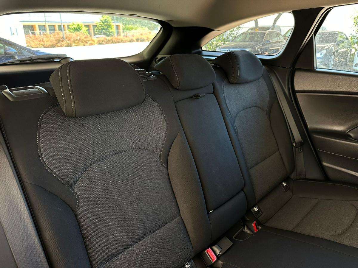 hyundai-i30-sw-2021-gasolina-998cc