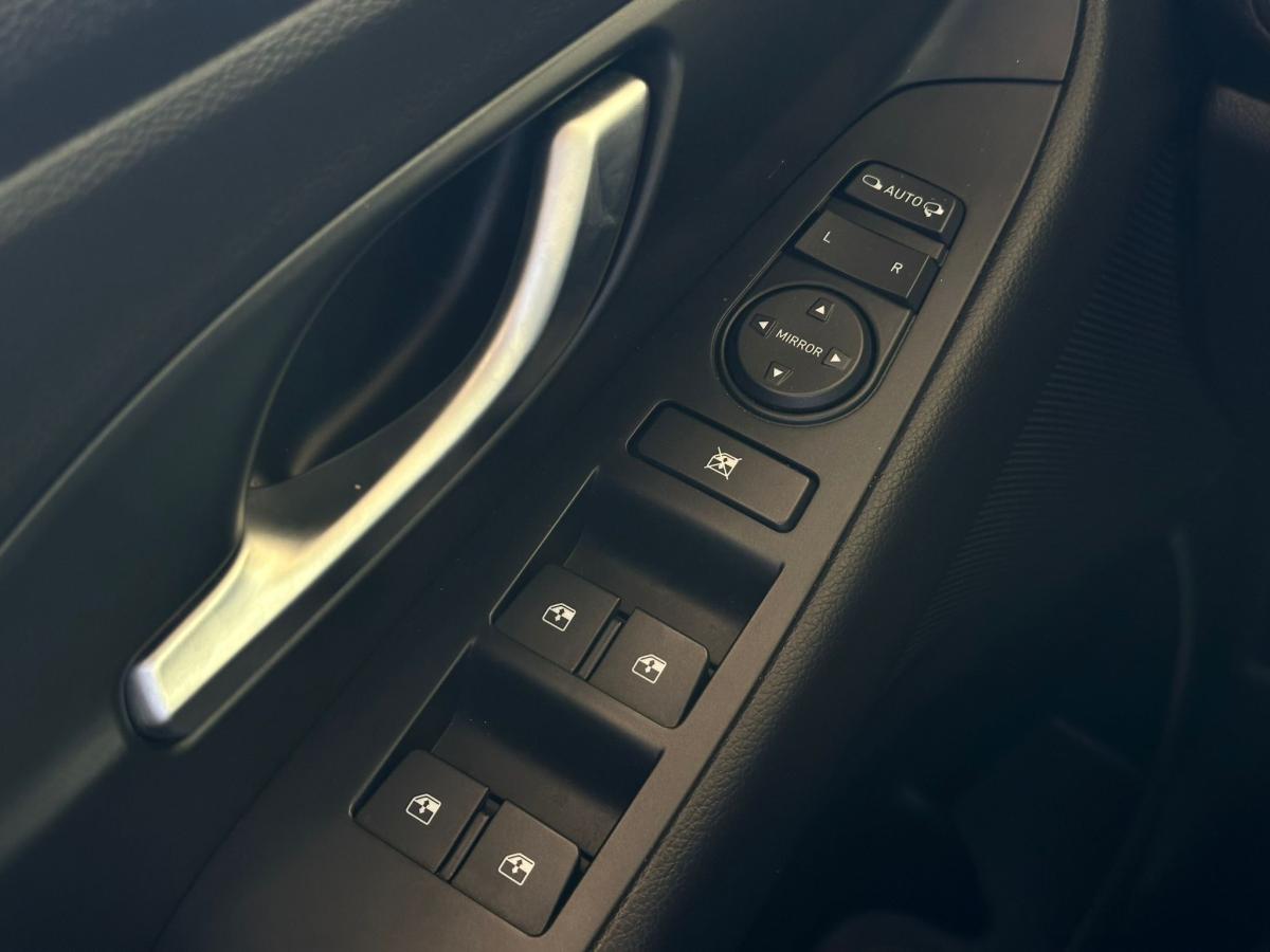 hyundai-i30-sw-2021-gasolina-998cc