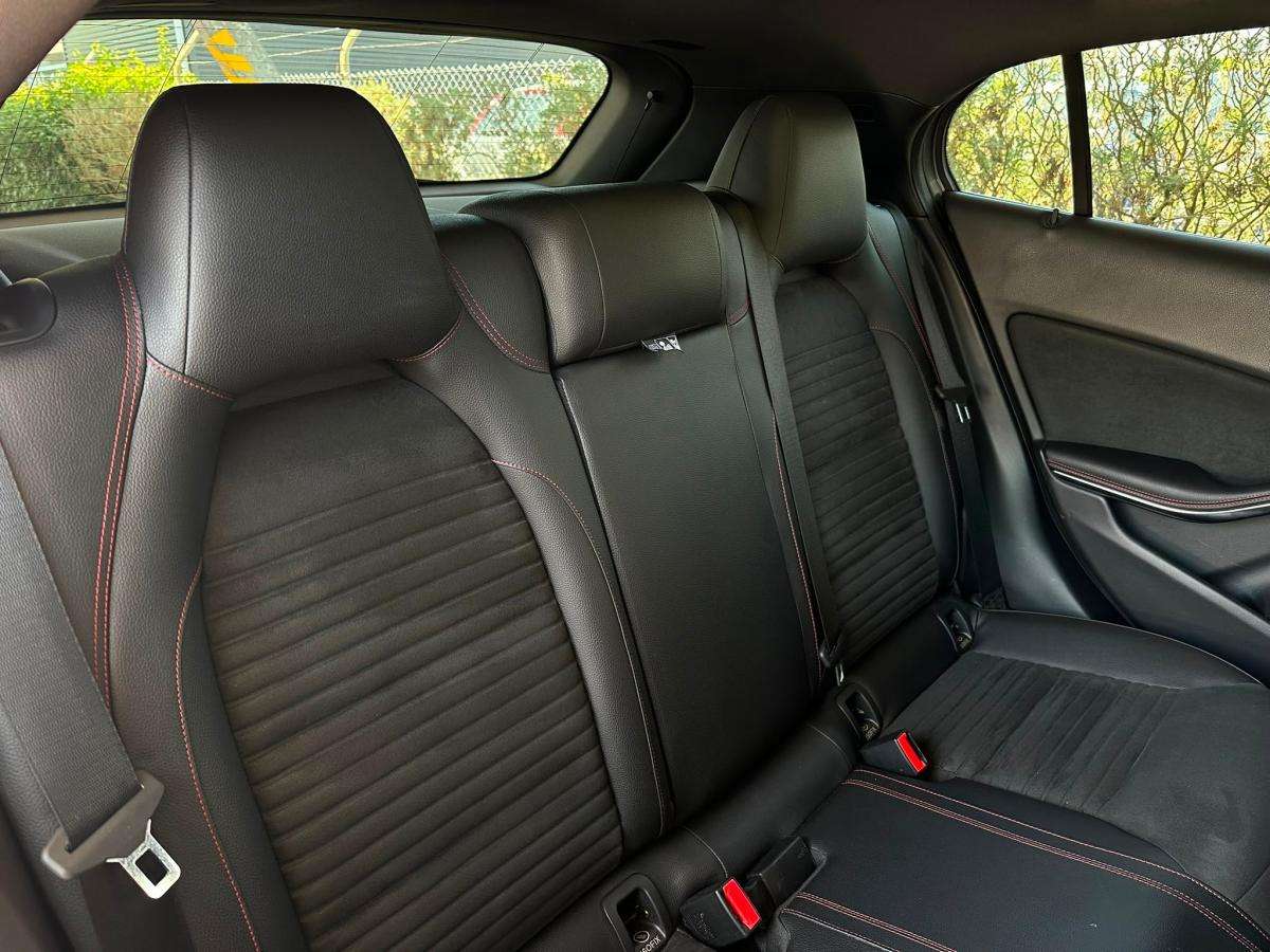 mercedes-benz-gla-2017-diesel-2143cc
