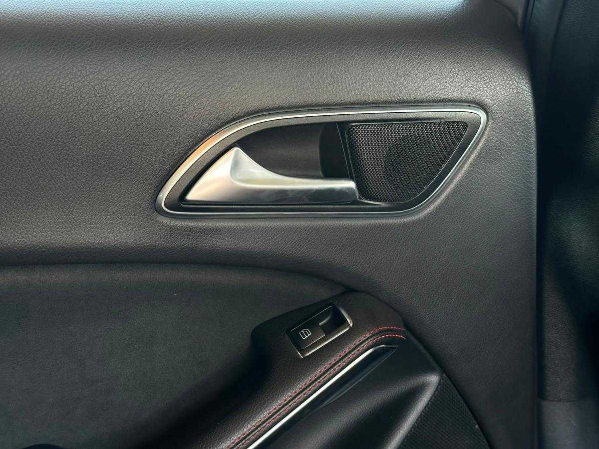 mercedes-benz-gla-2017-diesel-2143cc