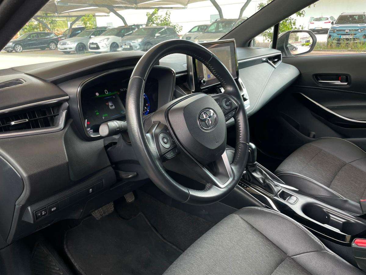 toyota-corolla-2022-hibrido-a-gasolina-1798cc