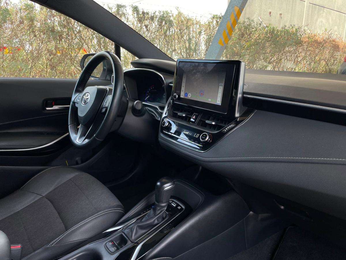 toyota-corolla-2022-hibrido-a-gasolina-1798cc