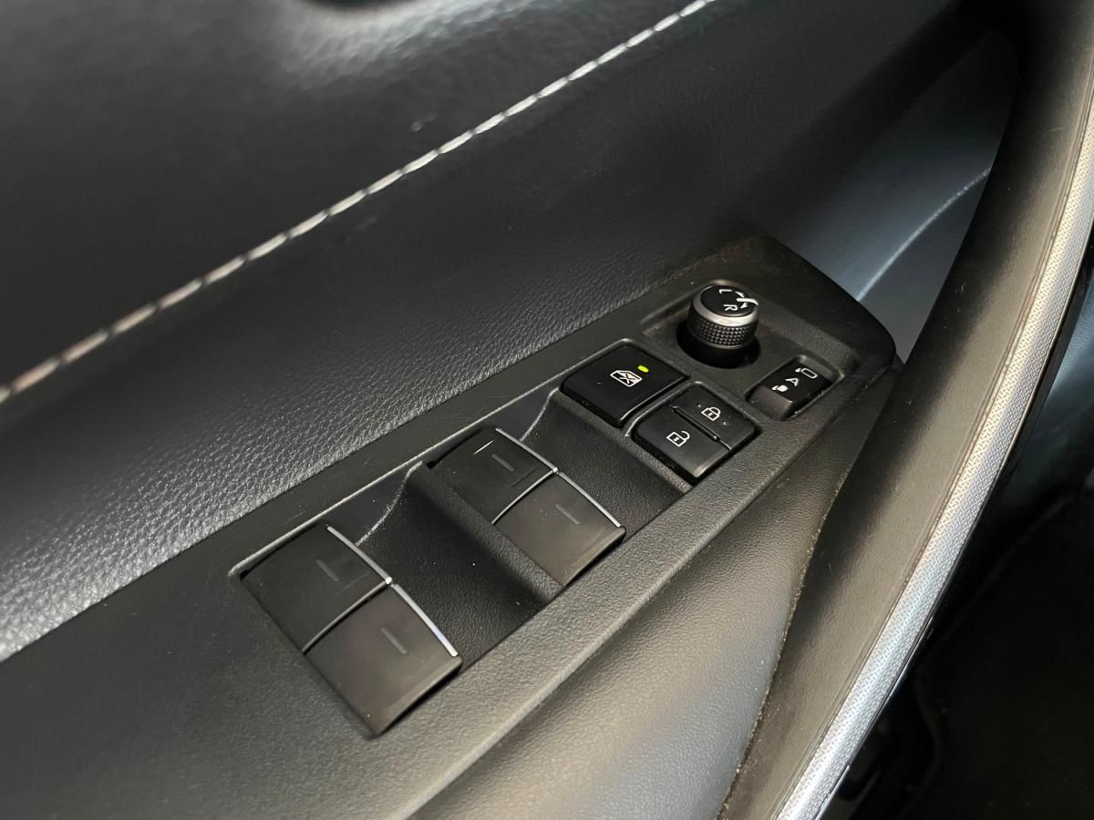 toyota-corolla-2022-hibrido-a-gasolina-1798cc