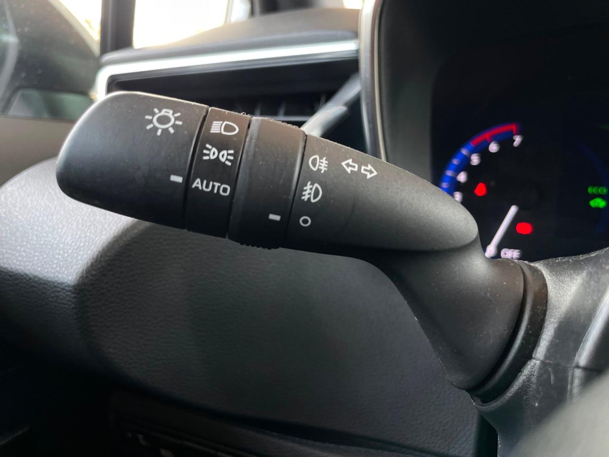 toyota-corolla-2022-hibrido-a-gasolina-1798cc