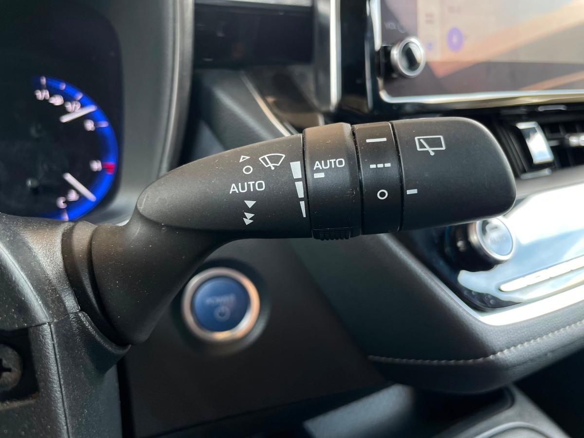 toyota-corolla-2022-hibrido-a-gasolina-1798cc