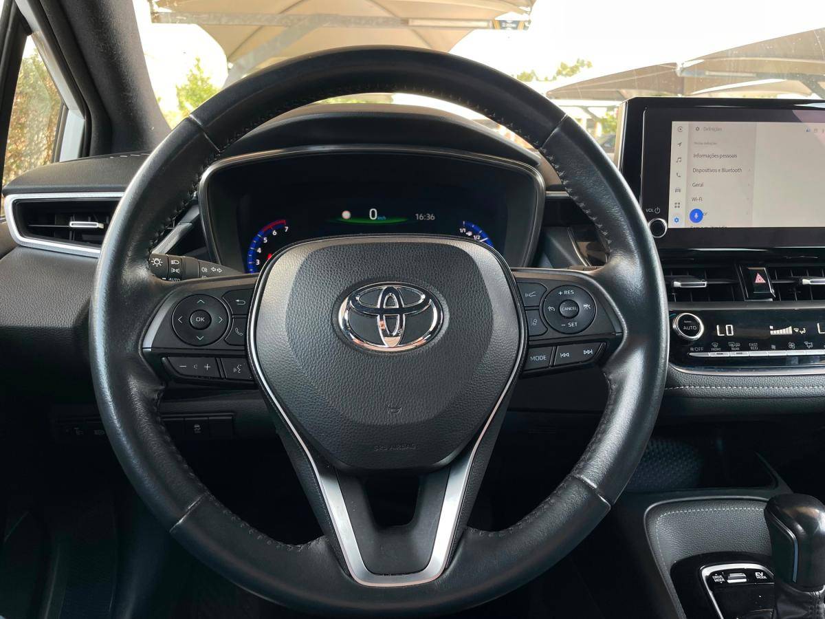 toyota-corolla-2022-hibrido-a-gasolina-1798cc