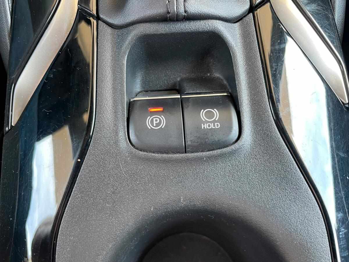 toyota-corolla-2022-hibrido-a-gasolina-1798cc