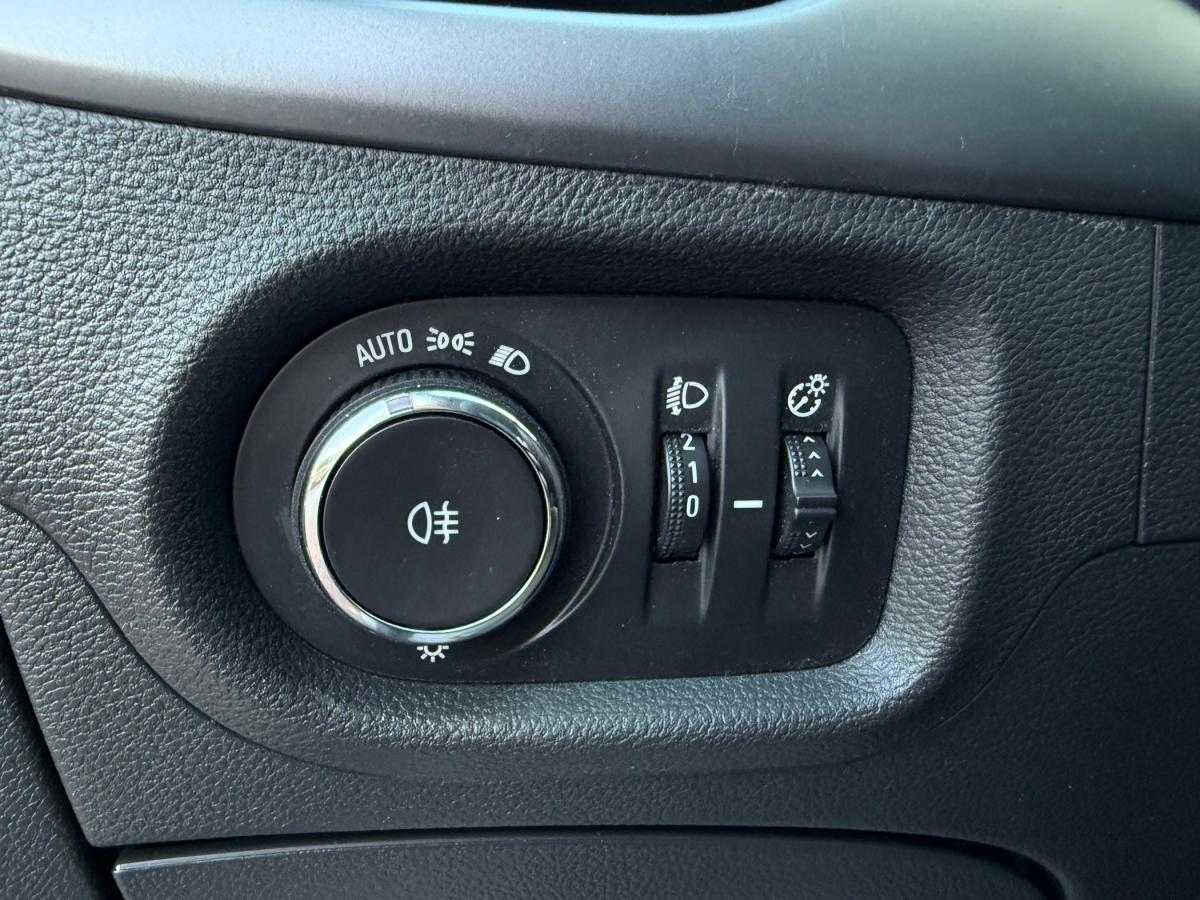 opel-astra-2019-gasolina-999cc
