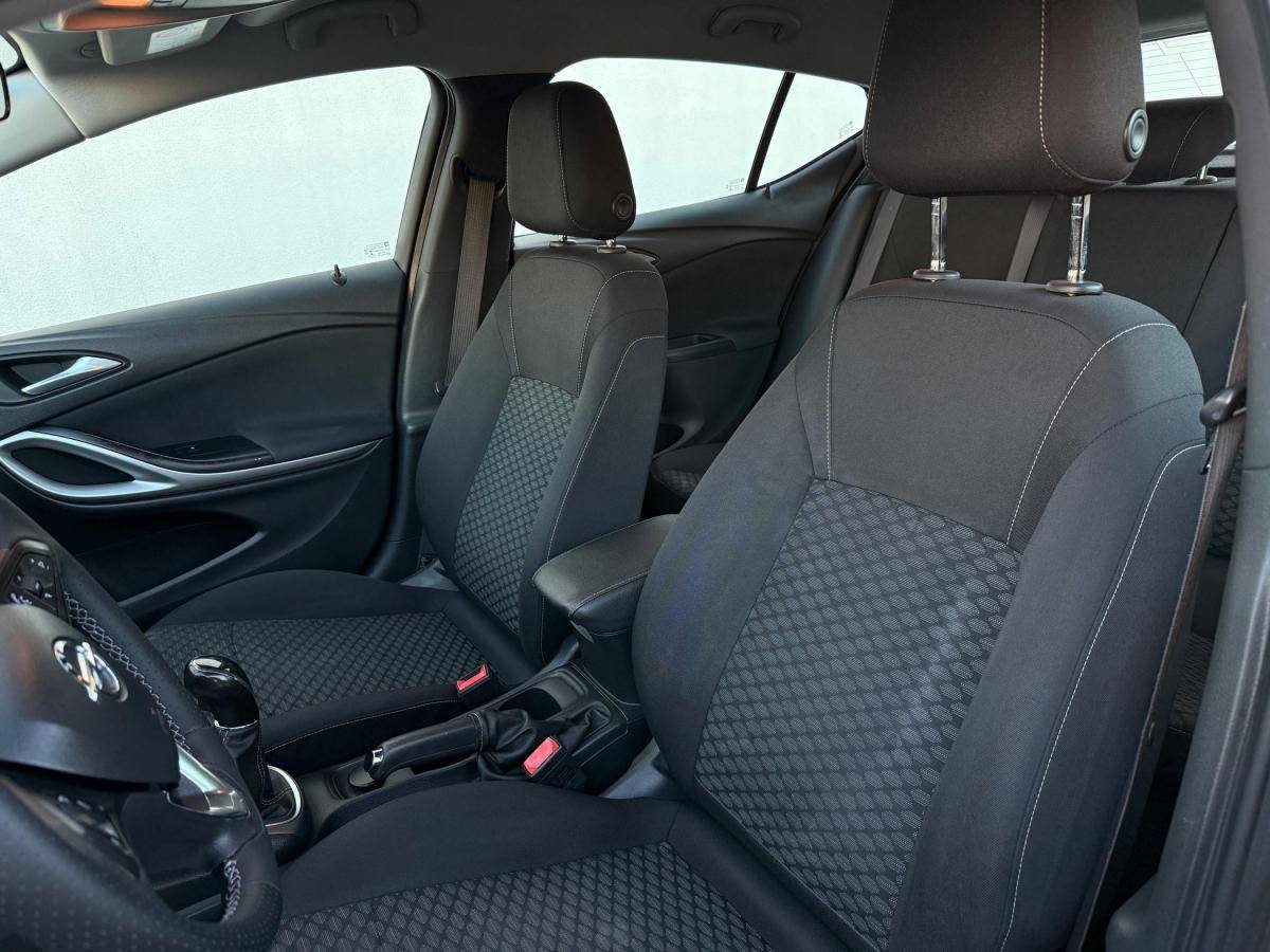 opel-astra-2019-gasolina-999cc