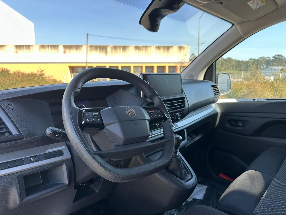 citroen-jumpy-2024-diesel-1997cc