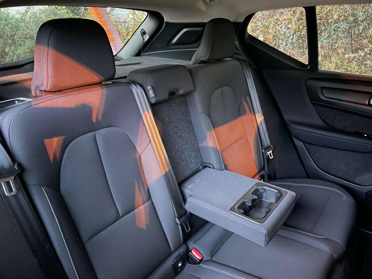 volvo-xc40-2021-hibrido-a-gasolina-1477cc