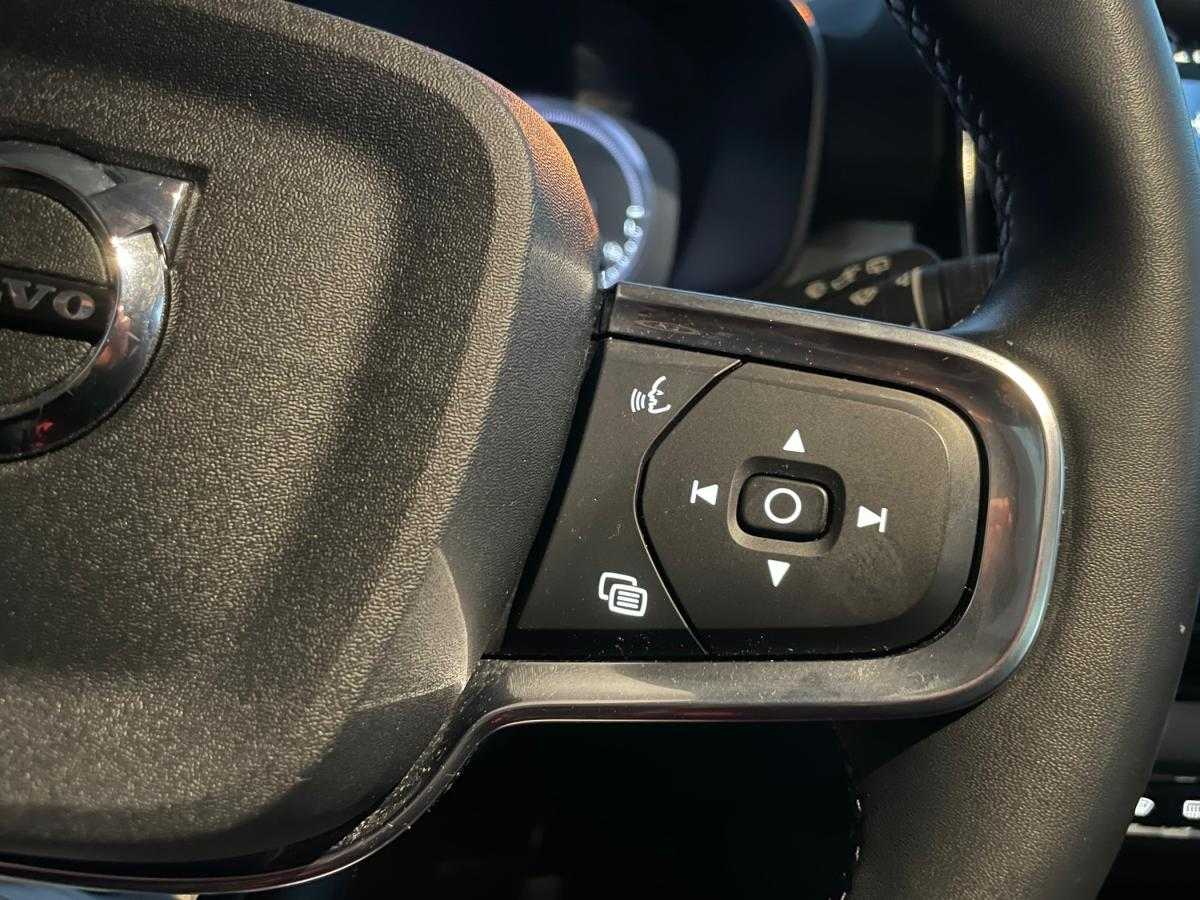 volvo-xc40-2021-hibrido-a-gasolina-1477cc