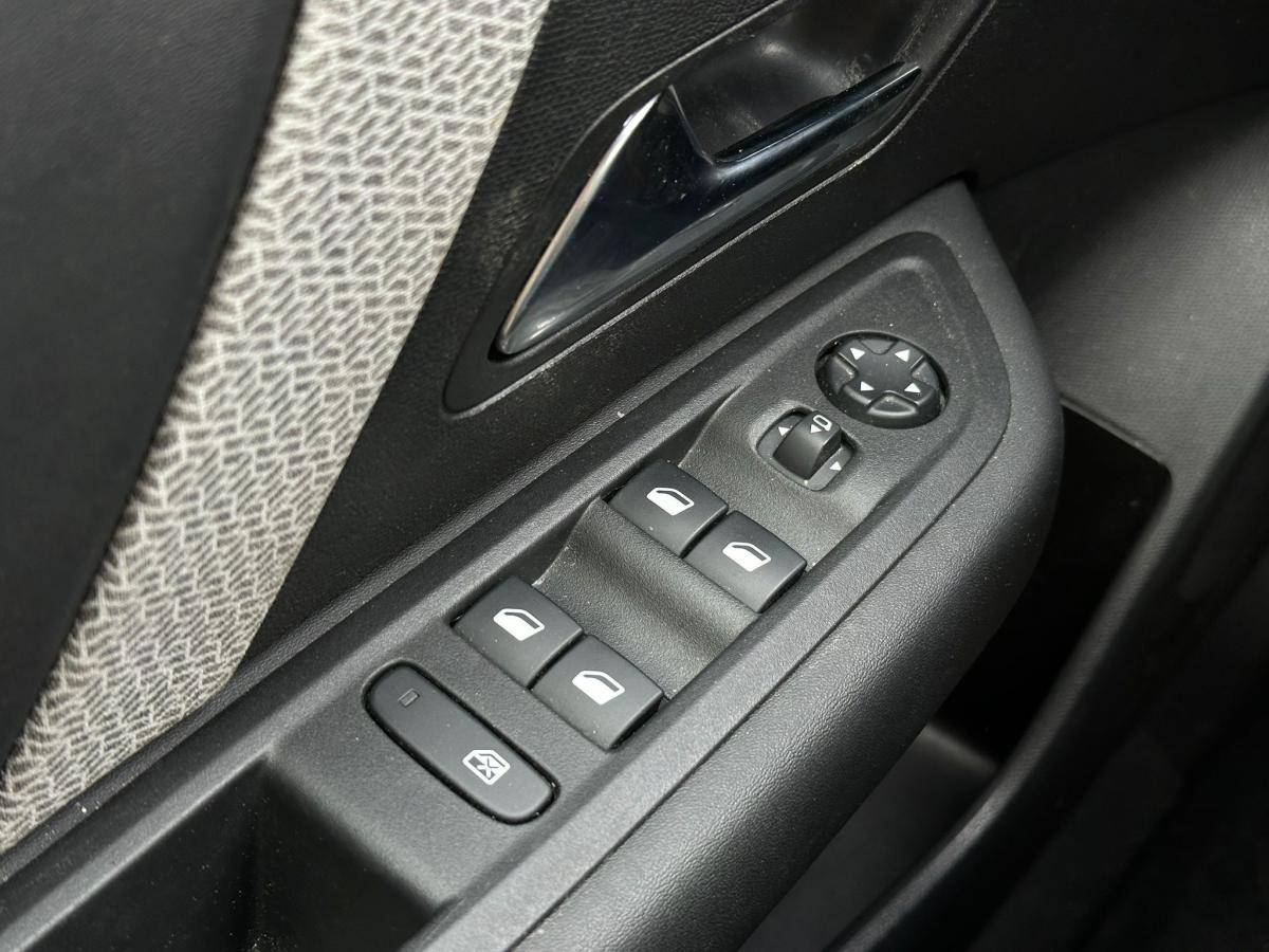 citroen-c4-2023-gasolina-1199cc