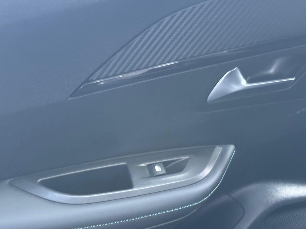 peugeot-2008-2021-gasolina-1199cc