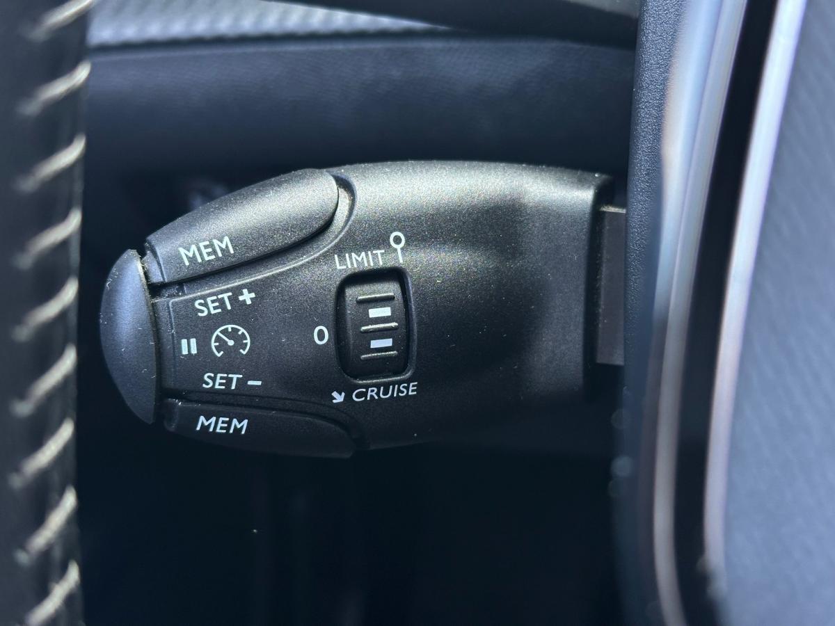 peugeot-2008-2021-gasolina-1199cc