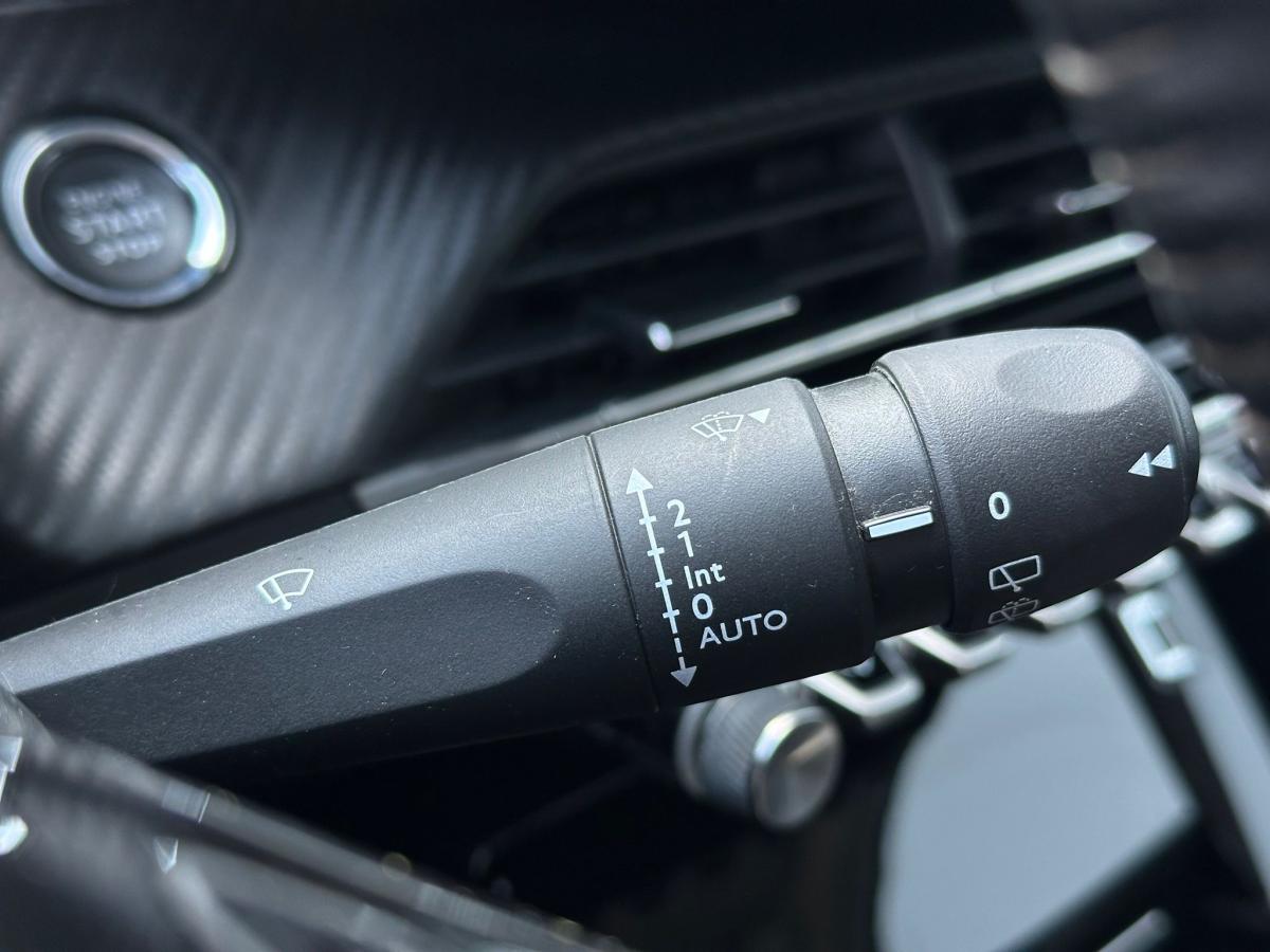 peugeot-2008-2021-gasolina-1199cc