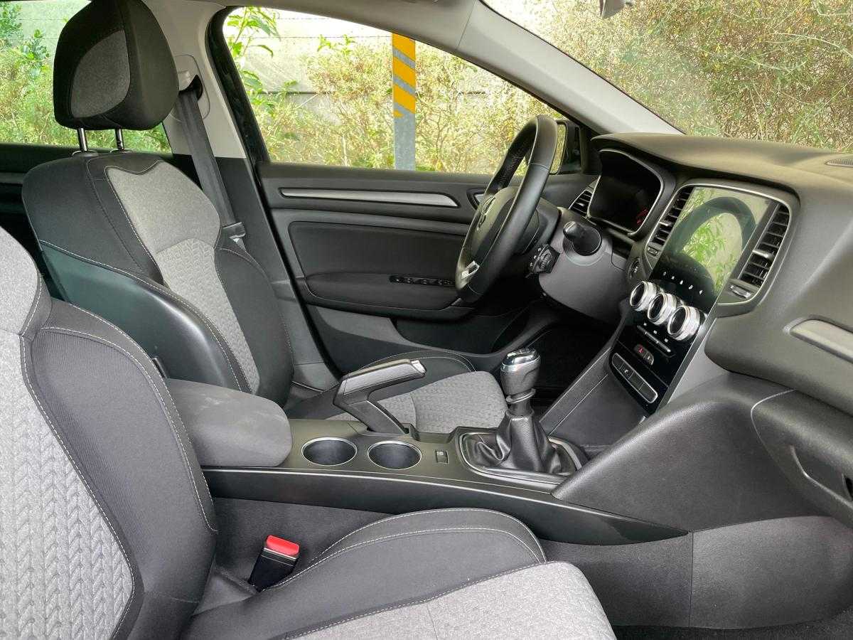 renault-megane-sport-tourer-2021-gasolina-1332cc