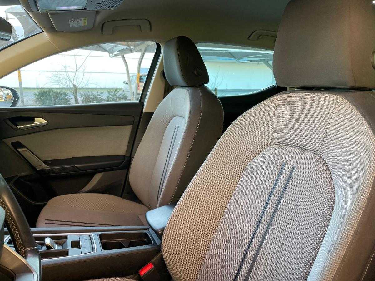 seat-leon-2021-gasolina-999cc