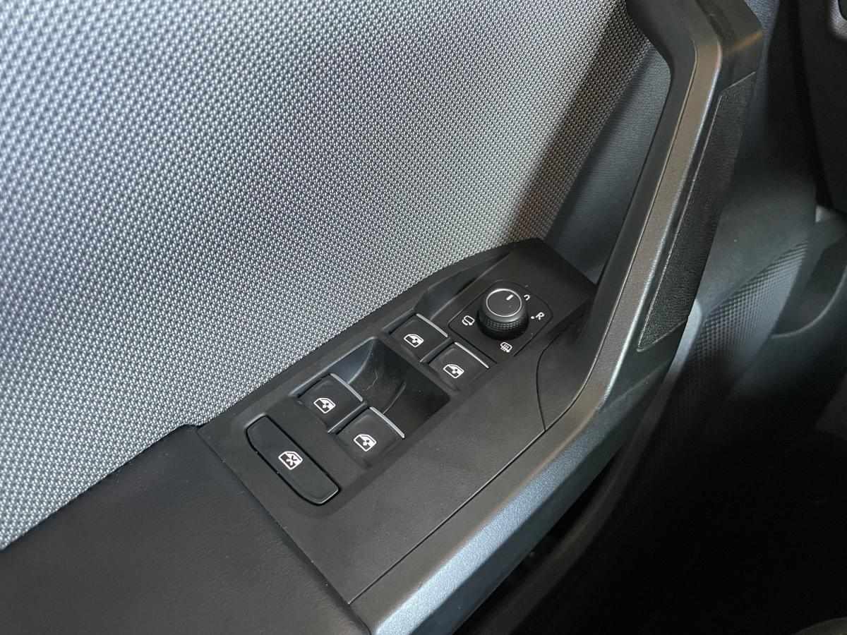 seat-leon-2021-gasolina-999cc
