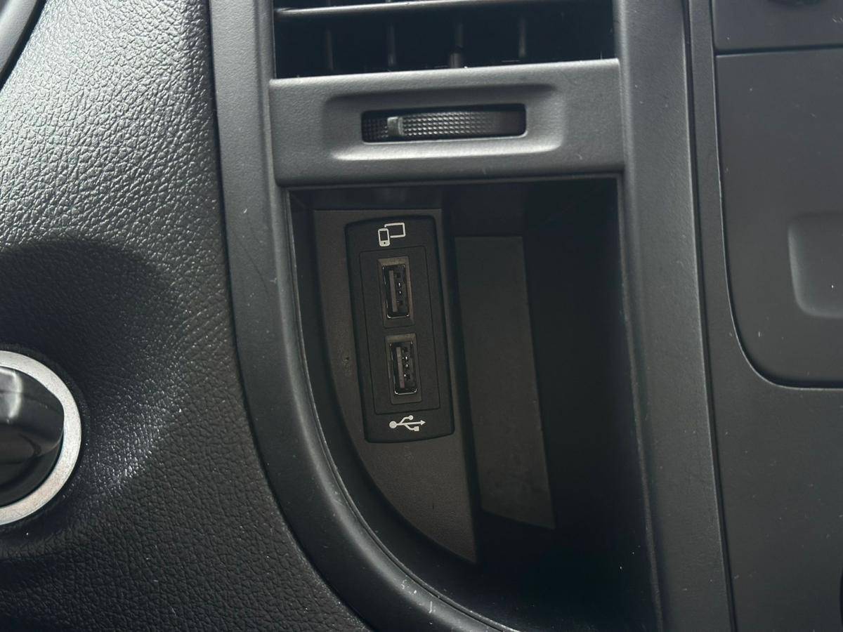 mercedes-benz-vito-2024-diesel-1950cc
