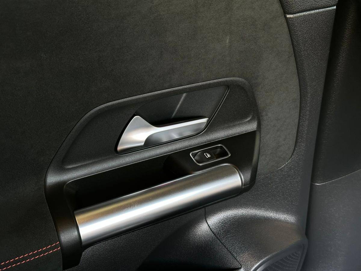 mercedes-benz-eqa-2025-eletrico-500cc