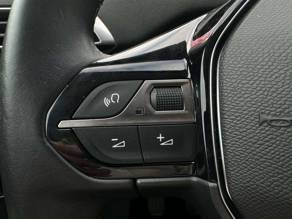 peugeot-5008-2021-diesel-1499cc