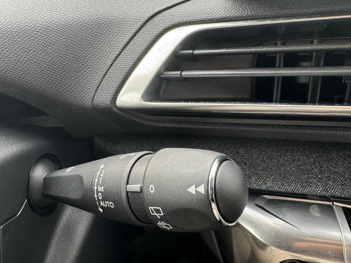 peugeot-5008-2021-diesel-1499cc